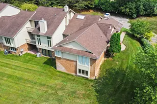 5655 Hillcrest Cir E, West Bloomfield, MI 48322 - Photo 25