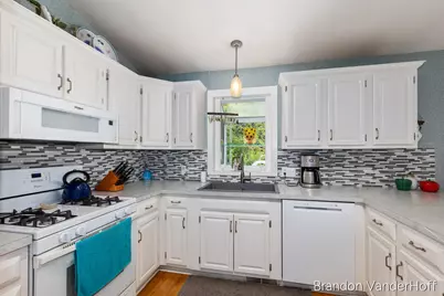 980 Bellewood Drive SE, Kentwood, MI 49508 - Photo 9