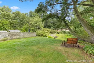 980 Bellewood Dr SE, Kentwood, MI 49508 - Photo 27
