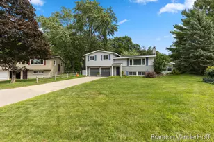 980 Bellewood Dr SE, Kentwood, MI 49508 - Photo 1