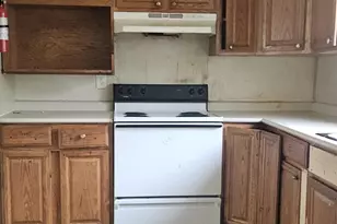 1327 Andrea St, Ypsilanti, MI 48198 - Photo 3
