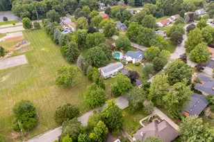 2222 Aberdeen Dr, Kalamazoo, MI 49008 - Photo 43