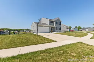 445 Oak View Dr, Middleville, MI 49333 - Photo 3