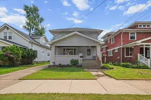 852 Richmond St NW, Grand Rapids, MI 49504 - Photo 1