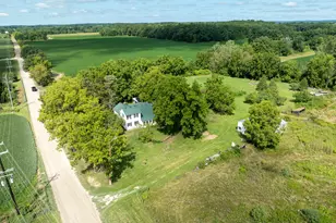 8070 Arkona Rd, Clinton, MI 49236 - Photo 3