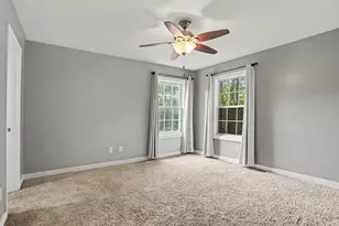 6101 Andover Woods Rd, Portage, MI 49024 - Photo 9