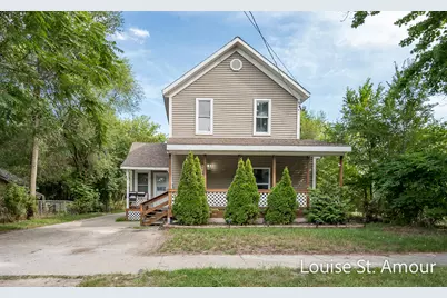 756 Washington Avenue #A & B, Muskegon, MI 49441 - Photo 1