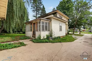 445 N State St, Ionia, MI 48846 - Photo 27