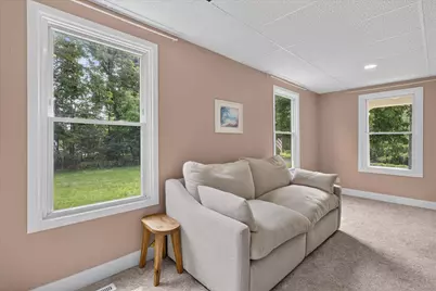 6816 Division Avenue N, Comstock Park, MI 49321 - Photo 17