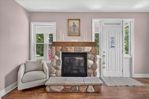 6816 Division Ave N, Comstock Park, MI 49321 - Photo 9