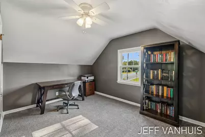 1270 Cedar Street NE, Grand Rapids, MI 49503 - Photo 23