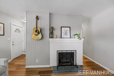 1270 Cedar Street NE, Grand Rapids, MI 49503 - Photo 9