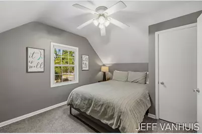 1270 Cedar Street NE, Grand Rapids, MI 49503 - Photo 21