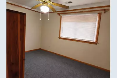 464 Elm Street, Wyandotte, MI 48192 - Photo 11