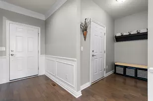 568 Ivyland St, Ann Arbor, MI 48108 - Photo 3