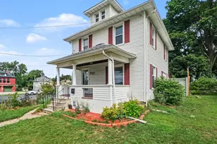 722 Webb St, Jackson, MI 49202 - Photo 3