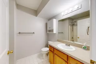 2718 S Knightsbridge Cir, Ann Arbor, MI 48105 - Photo 15