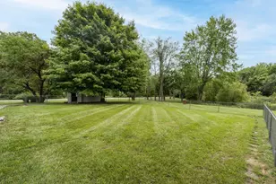 102 Sherwood Dr, Hastings, MI 49058 - Photo 33