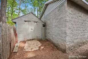 2027 Valentine St NE, Grand Rapids, MI 49525 - Photo 25
