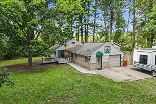 2027 Valentine St NE, Grand Rapids, MI 49525 - Photo 5