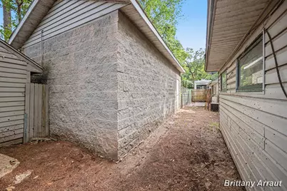 2027 Valentine Street NE, Grand Rapids, MI 49525 - Photo 27