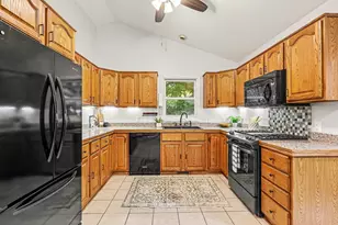 13271 Twin Creek Ln NE, Greenville, MI 48838 - Photo 11
