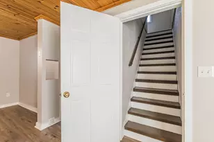 1122 3rd St NW, Grand Rapids, MI 49504 - Photo 11