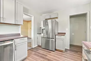 136 East Ave N, Battle Creek, MI 49017 - Photo 7
