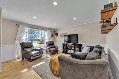 527 Arthur Street, Chelsea, MI 48118 - Photo 7