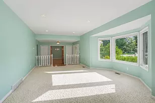 7811 Cardinal Dr, Jenison, MI 49428 - Photo 5