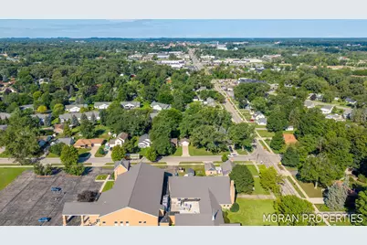 210 Hope Avenue, Holland, MI 49423 - Photo 39
