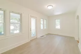 1054 Haines St NW, Grand Rapids, MI 49504 - Photo 5
