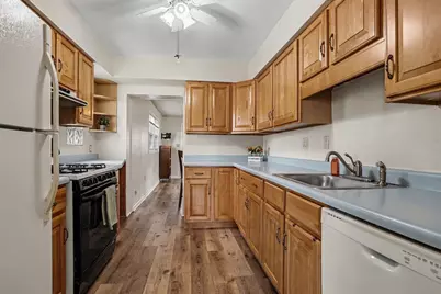 229 S 22nd Street S, Battle Creek, MI 49015 - Photo 7