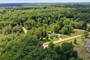11426 Ravenswood Ln, Holly, MI 48442 - Photo 33