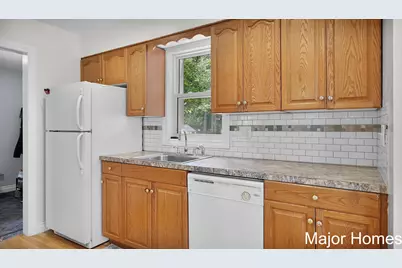 4863 Byron Center Avenue SW, Wyoming, MI 49519 - Photo 13