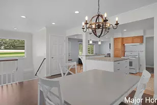 4863 Byron Center Ave SW, Wyoming, MI 49519 - Photo 11