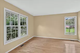 7521 Mac Arthur Ln, Portage, MI 49024 - Photo 19