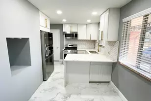 19016 Nadol Dr, Southfield, MI 48075 - Photo 3