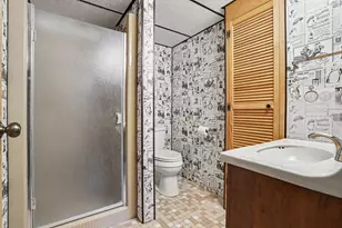 3649 Woodcliff Dr, Kalamazoo, MI 49008 - Photo 17
