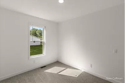 720 Park, Howard City, MI 49329 - Photo 17