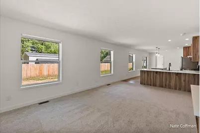 720 Park, Howard City, MI 49329 - Photo 9
