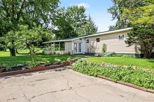 953 Weaver Rd, Bronson, MI 49028 - Photo 3