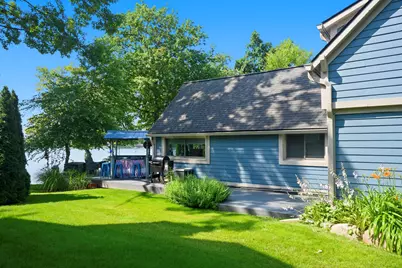 3911 Lakewood Drive, Waterford, MI 48329 - Photo 43