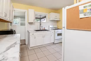 1909 Linden Ave SE, Grand Rapids, MI 49507 - Photo 13