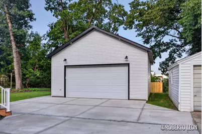 5109 Carson Avenue SW, Wyoming, MI 49548 - Photo 3