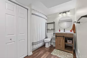 1074 Washtenaw Dr NE, Grand Rapids, MI 49505 - Photo 23
