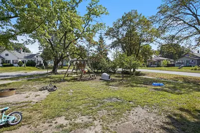 513 E Cass Street, Cadillac, MI 49601 - Photo 29