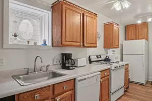 77 Park Ave, South Haven, MI 49090 - Photo 33
