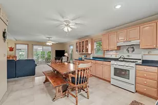 77 Park Ave, South Haven, MI 49090 - Photo 11