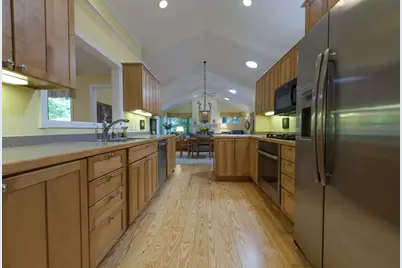 848 W Center Street, Douglas, MI 49406 - Photo 29